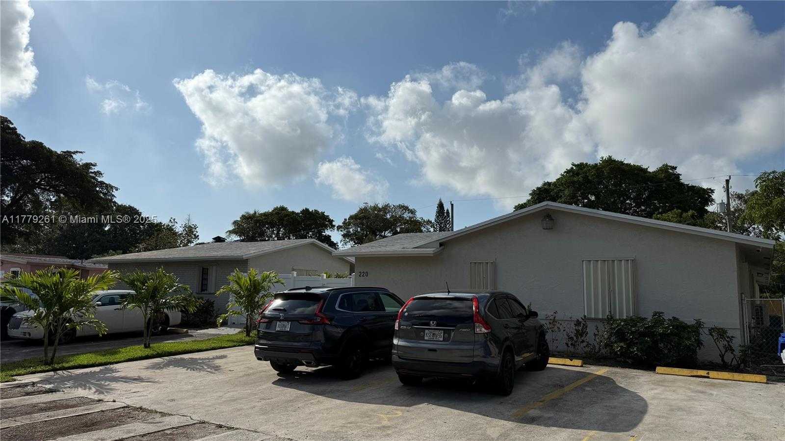Small Image of 216 NORTH WEST 12TH ST, Pompano Beach Number 4