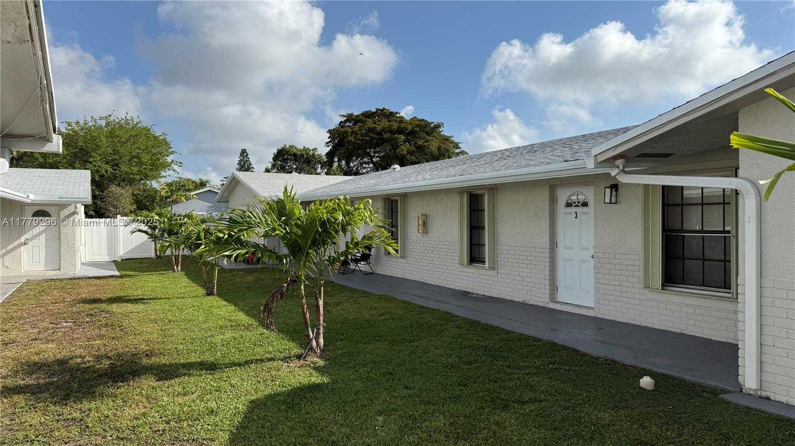 Small Image of 220 NORTH WEST 12TH ST, Pompano Beach Number 12