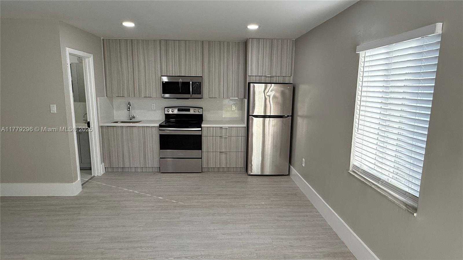 Small Image of 220 NORTH WEST 12TH ST, Pompano Beach Number 17