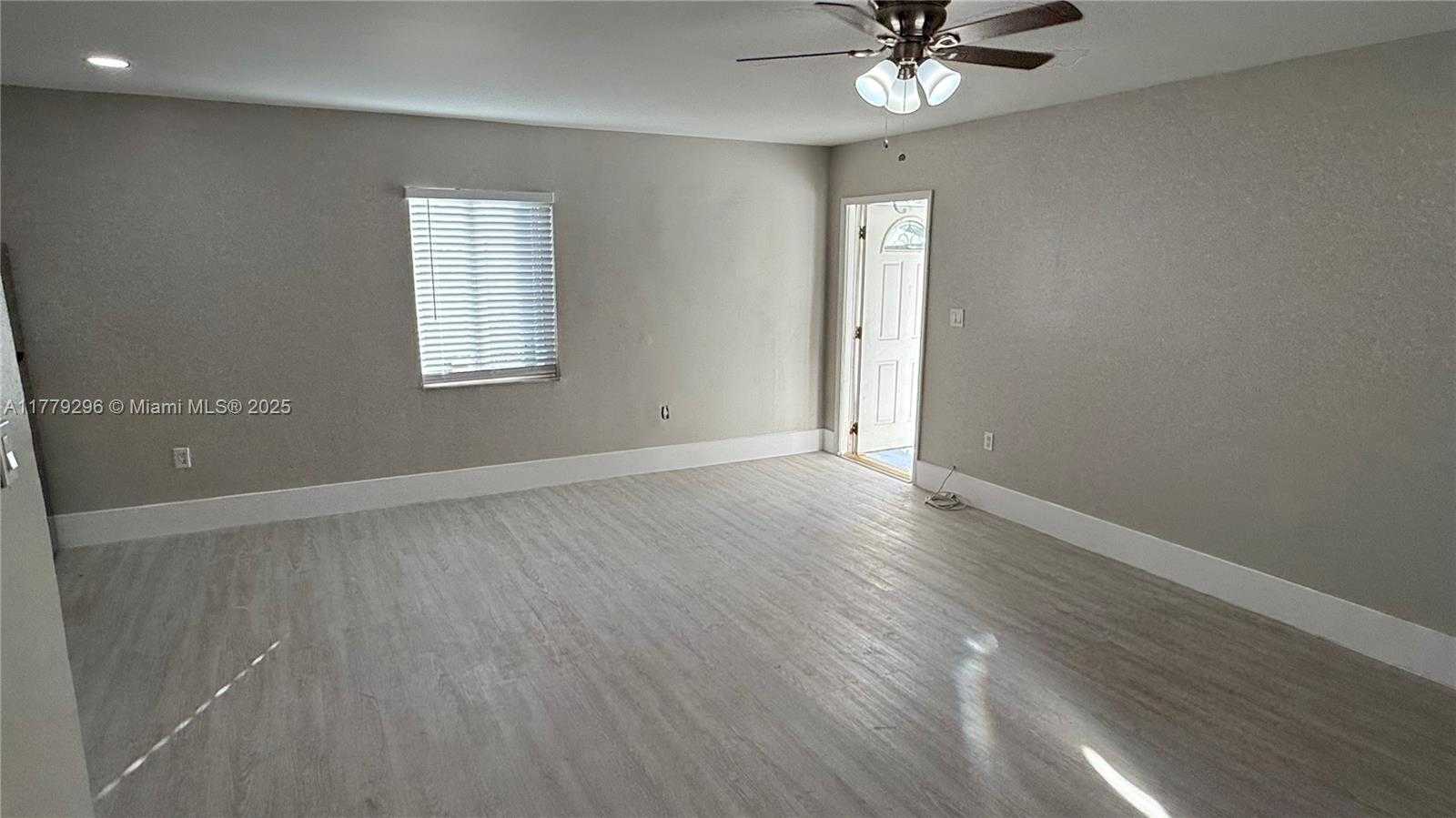 Small Image of 220 NORTH WEST 12TH ST, Pompano Beach Number 21