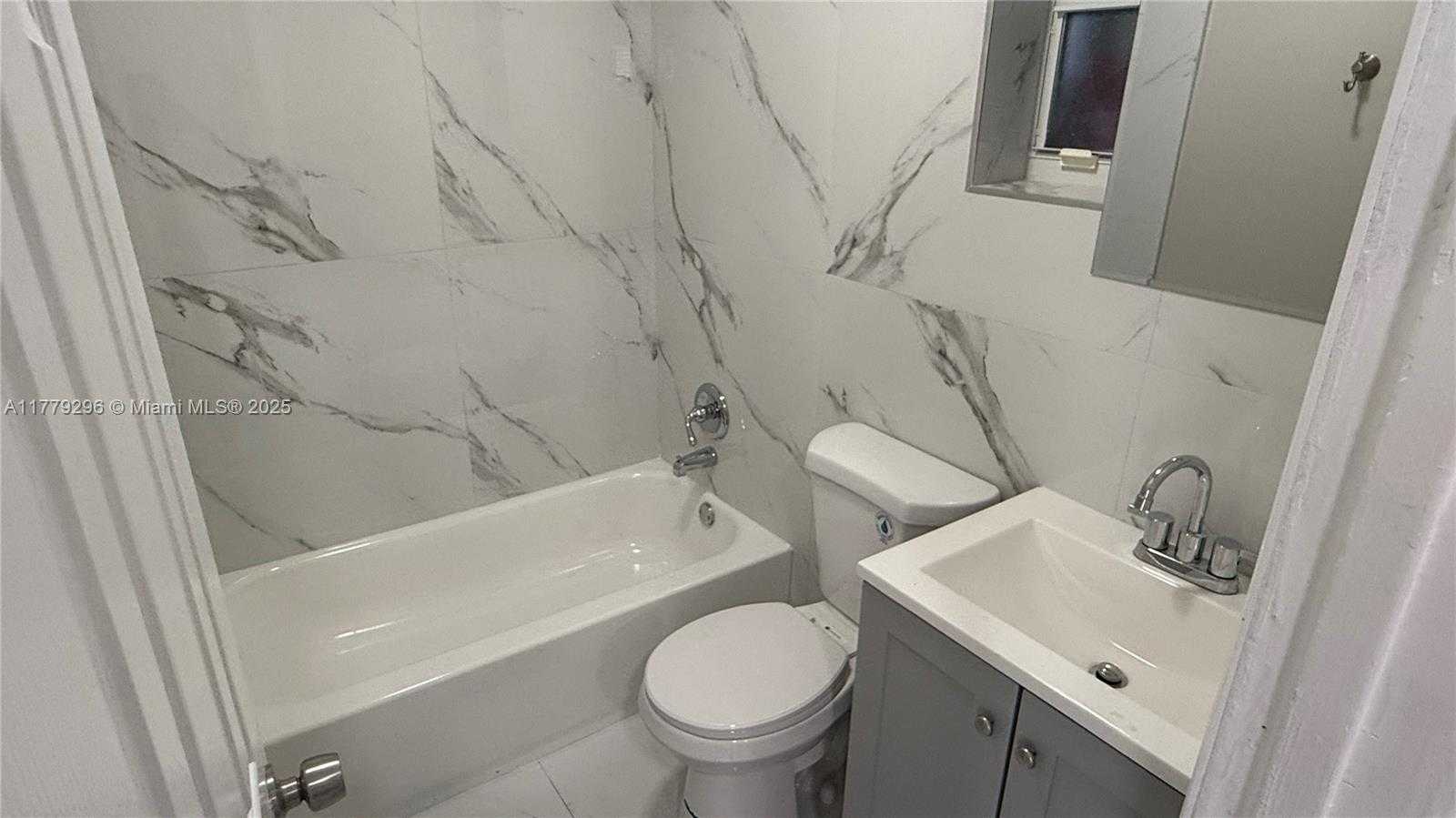 Small Image of 220 NORTH WEST 12TH ST, Pompano Beach Number 28