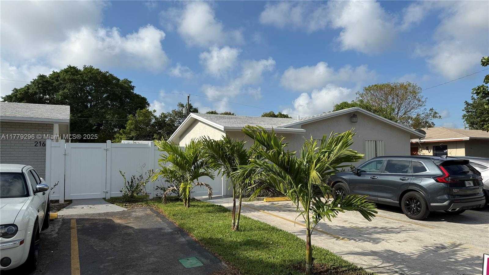Small Image of 220 NORTH WEST 12TH ST, Pompano Beach Number 6