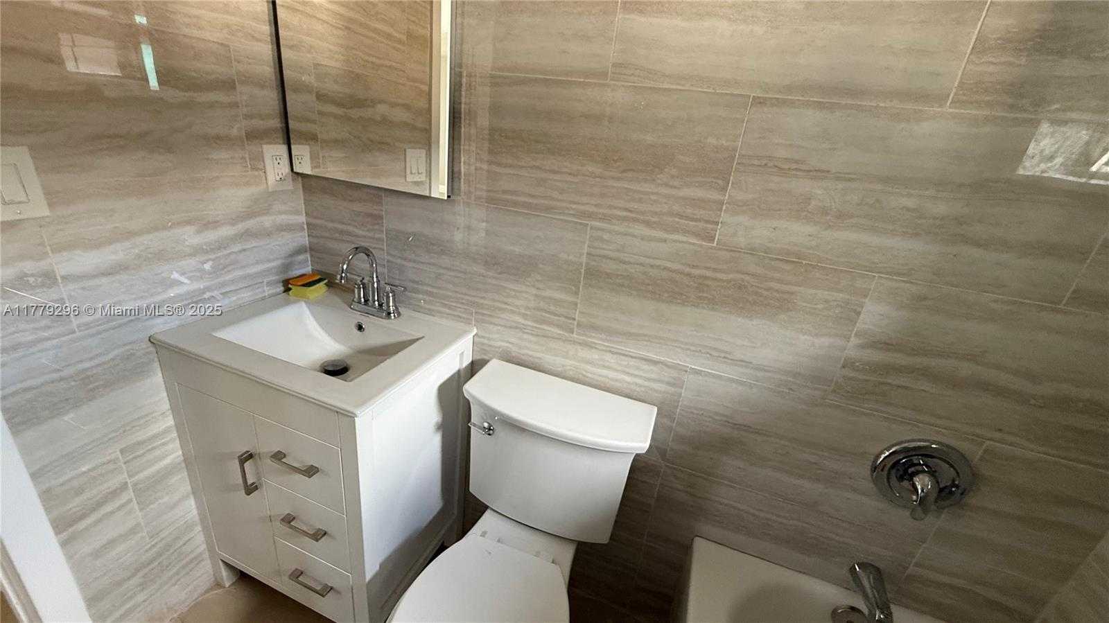 Small Image of 220 NORTH WEST 12TH ST, Pompano Beach Number 68