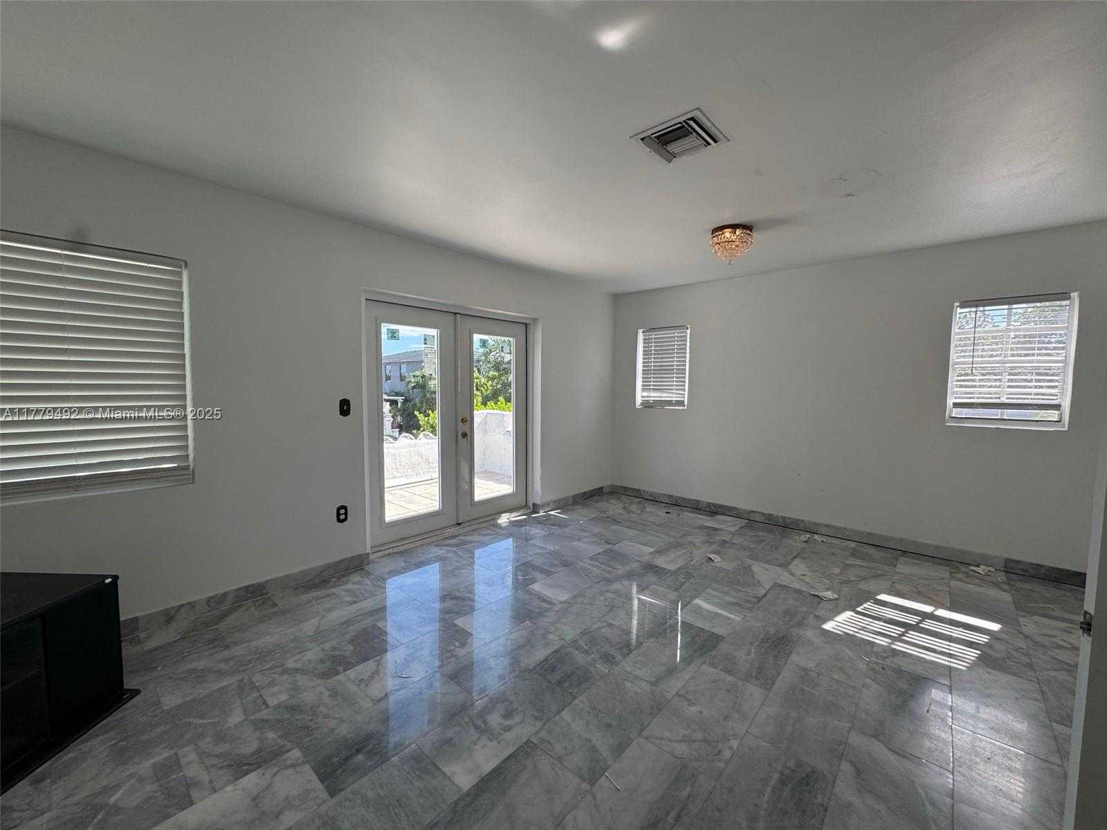 Small Image of 1664 SOUTH WEST 9TH ST, Miami Number 6