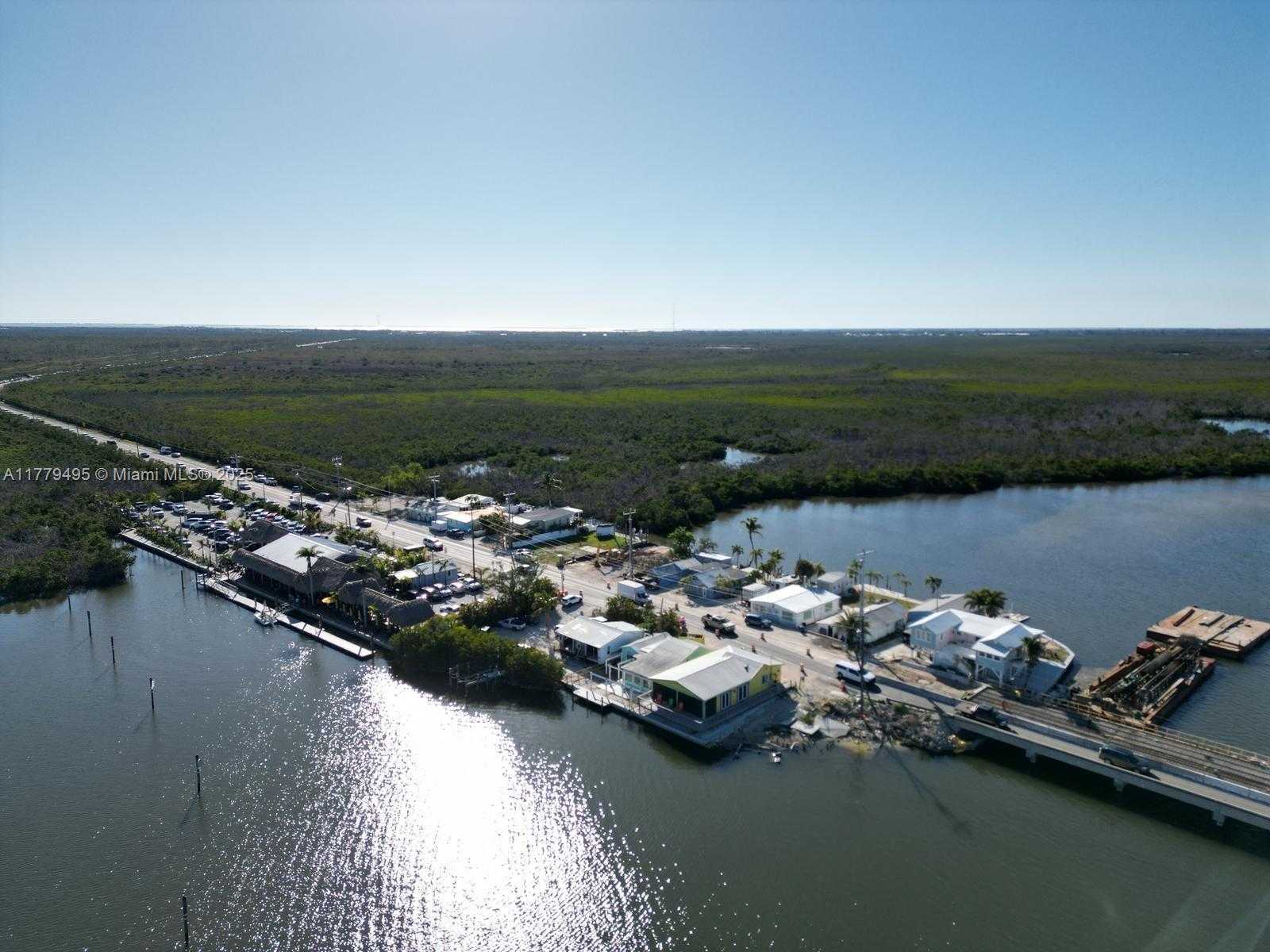 Small Image of 4874 PINE ISLAND RD NW #3, Other City - In The State Of Florida Number 9