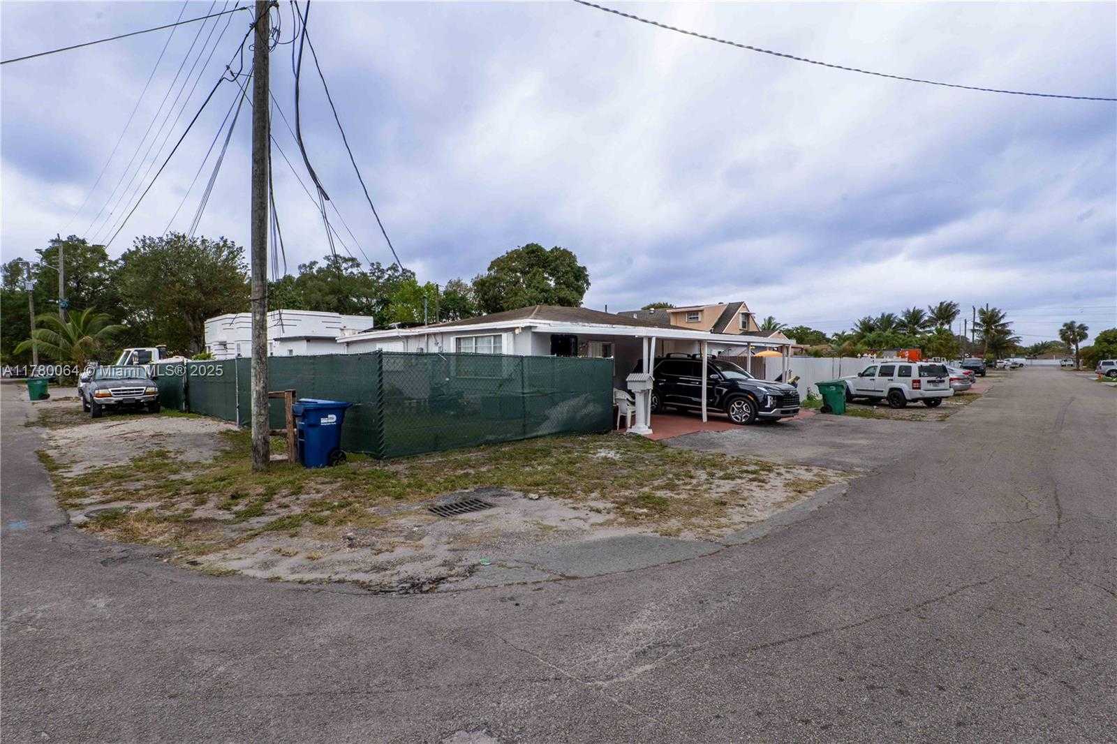 Small Image of 3100 NORTH WEST 91ST ST, Miami Number 1