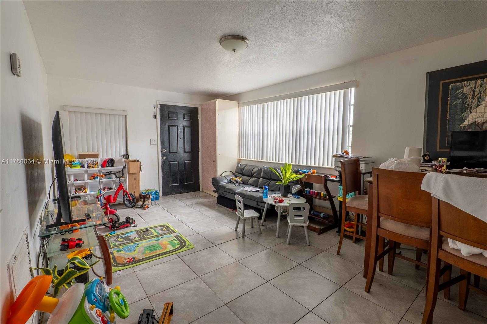 Small Image of 3100 NORTH WEST 91ST ST, Miami Number 10