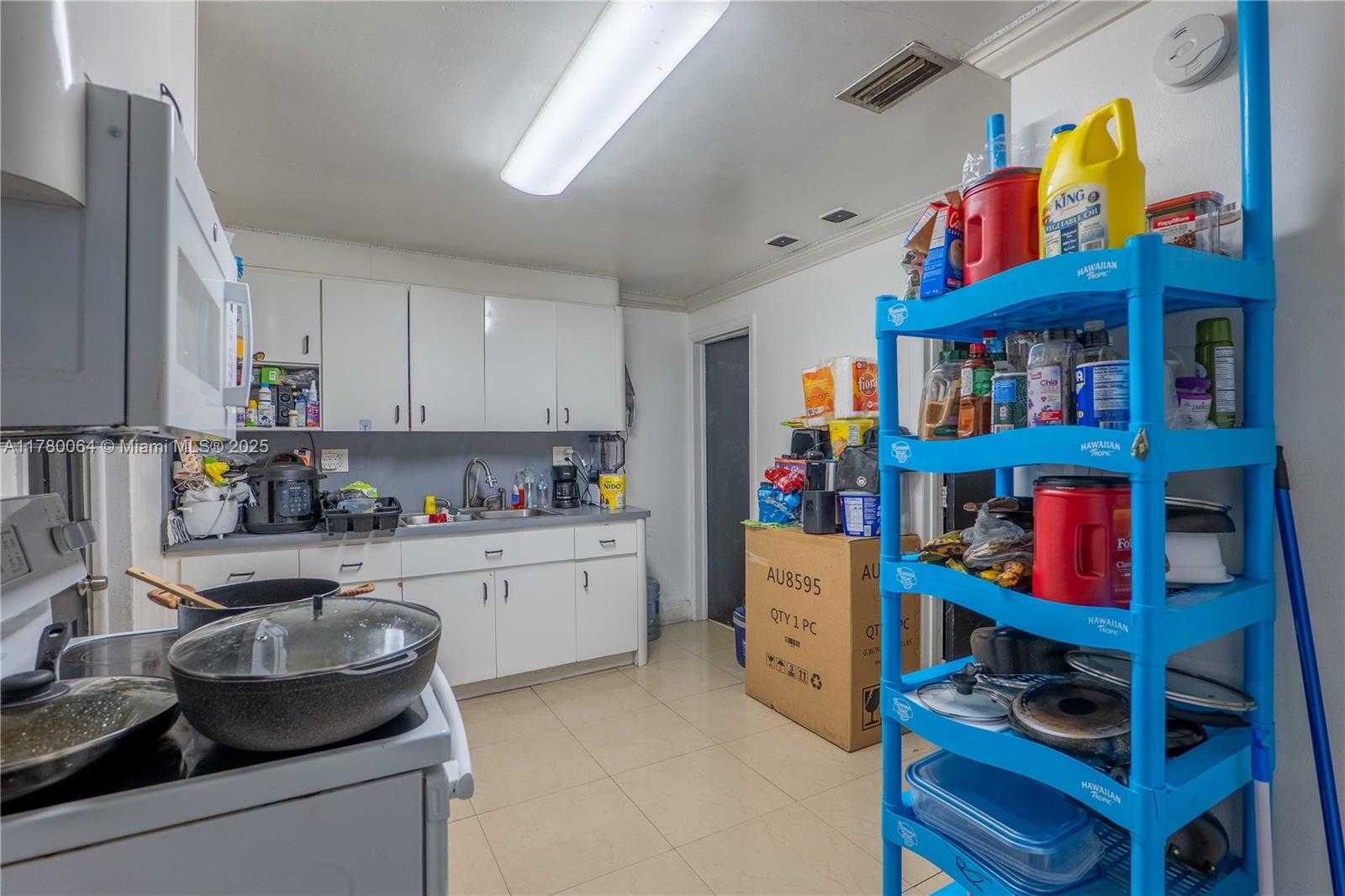 Small Image of 3100 NORTH WEST 91ST ST, Miami Number 13