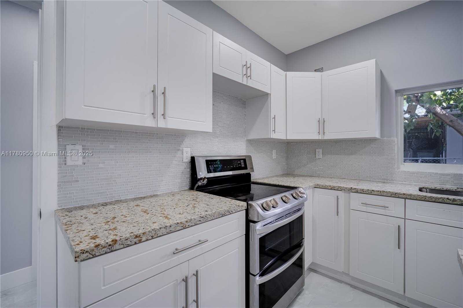 Small Image of 1114 SOUTH WEST 13TH CT, Miami Number 10
