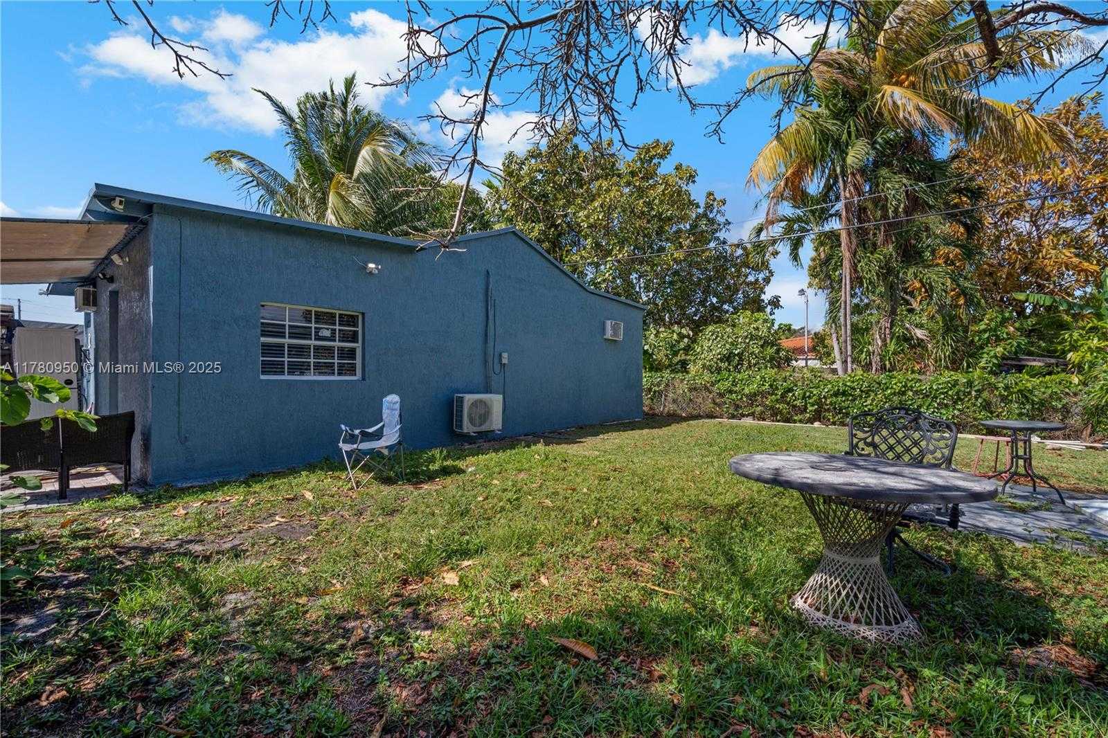 Small Image of 1114 SOUTH WEST 13TH CT, Miami Number 30