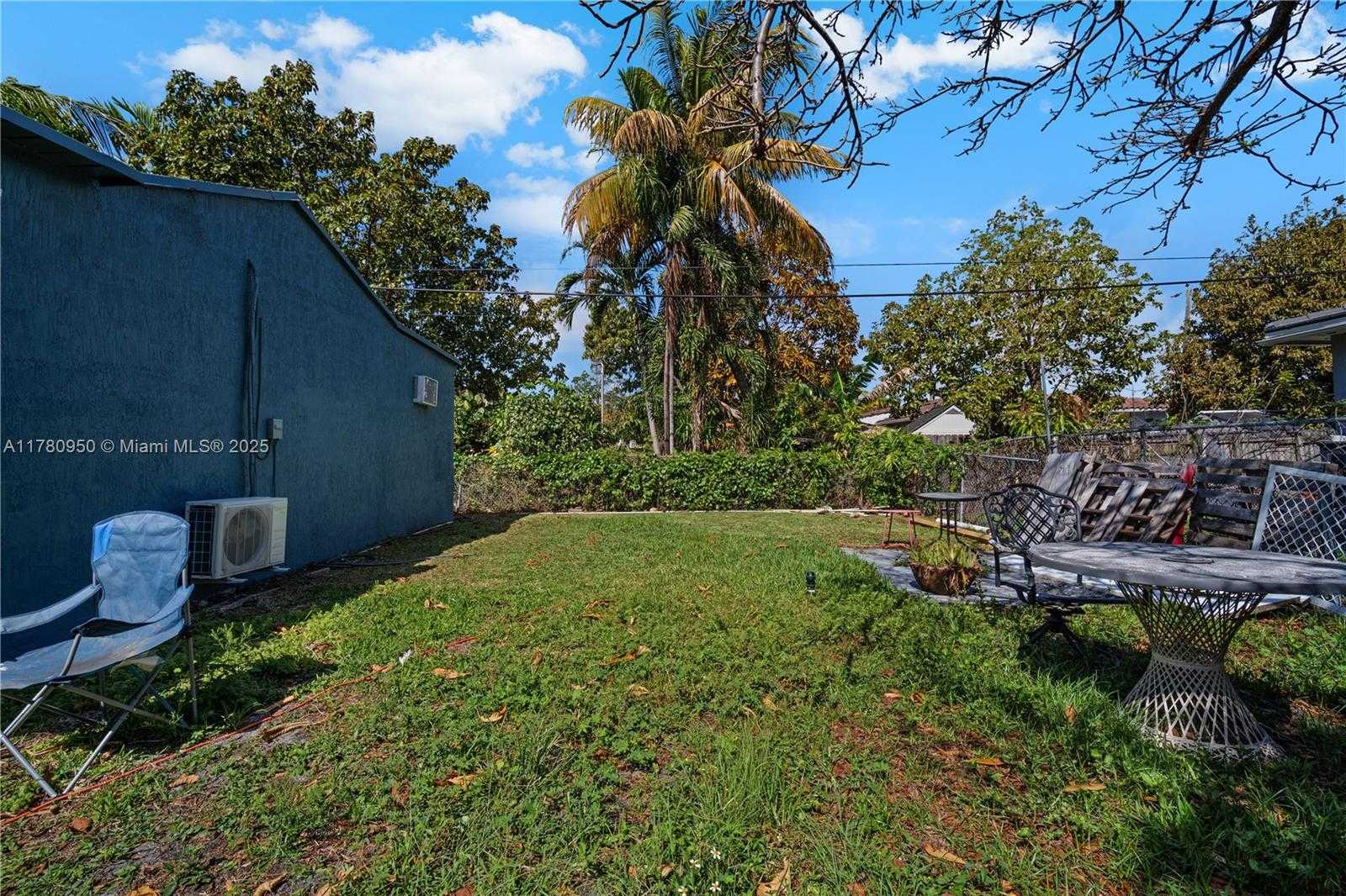 Small Image of 1114 SOUTH WEST 13TH CT, Miami Number 31