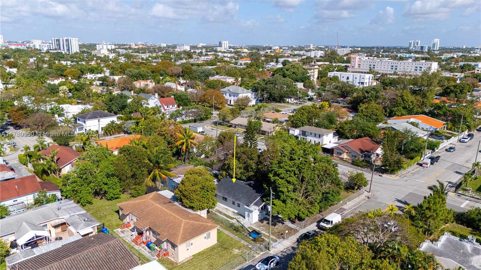 Small Image of 1114 SOUTH WEST 13TH CT, Miami Number 43