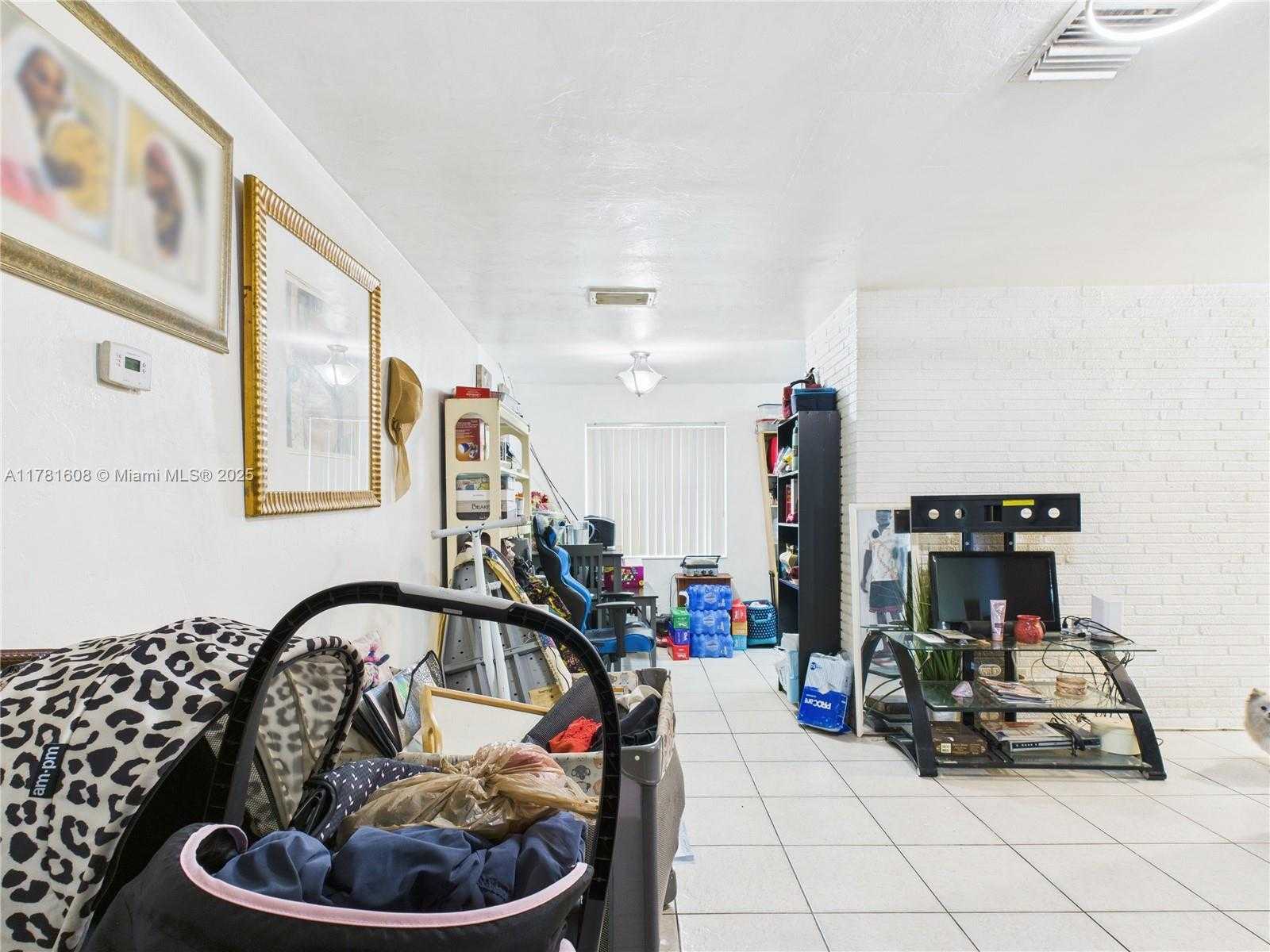 Small Image of 1901 SOUTH WEST 11TH ST, Fort Lauderdale Number 23
