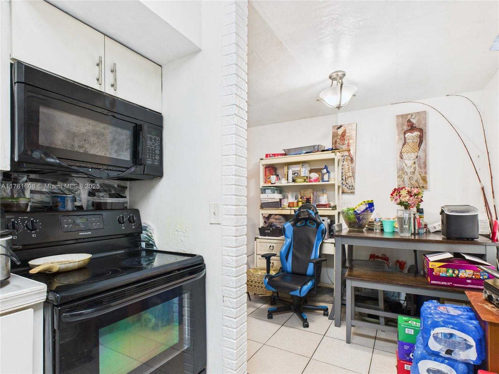 Small Image of 1901 SOUTH WEST 11TH ST, Fort Lauderdale Number 27