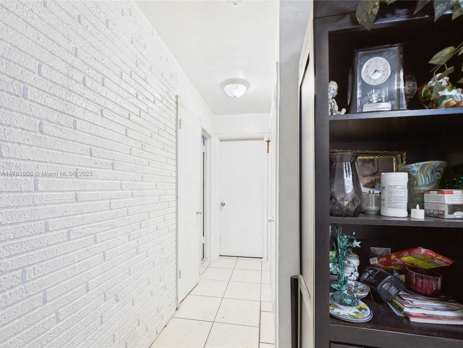 Small Image of 1901 SOUTH WEST 11TH ST, Fort Lauderdale Number 29