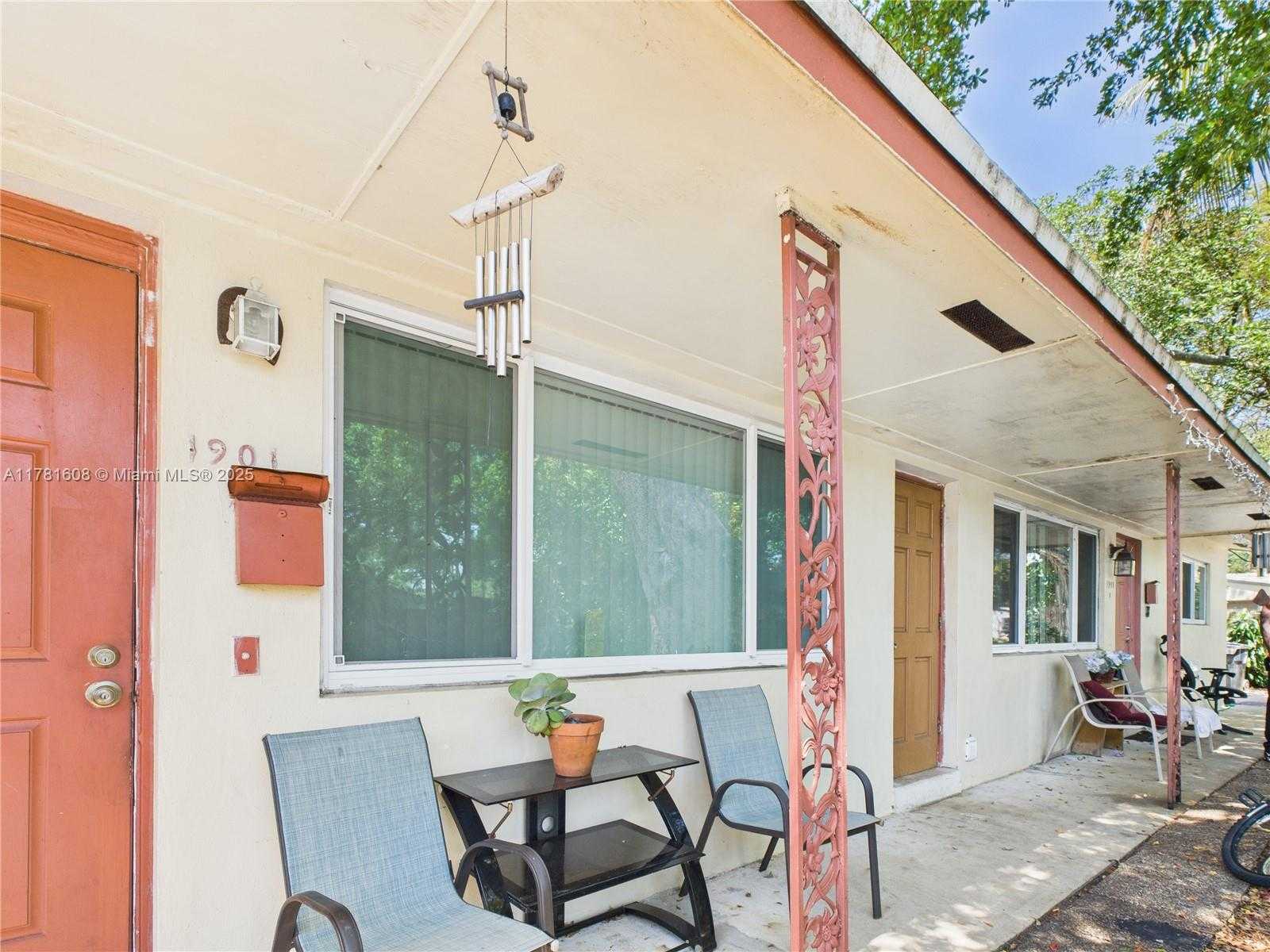 Small Image of 1901 SOUTH WEST 11TH ST, Fort Lauderdale Number 3