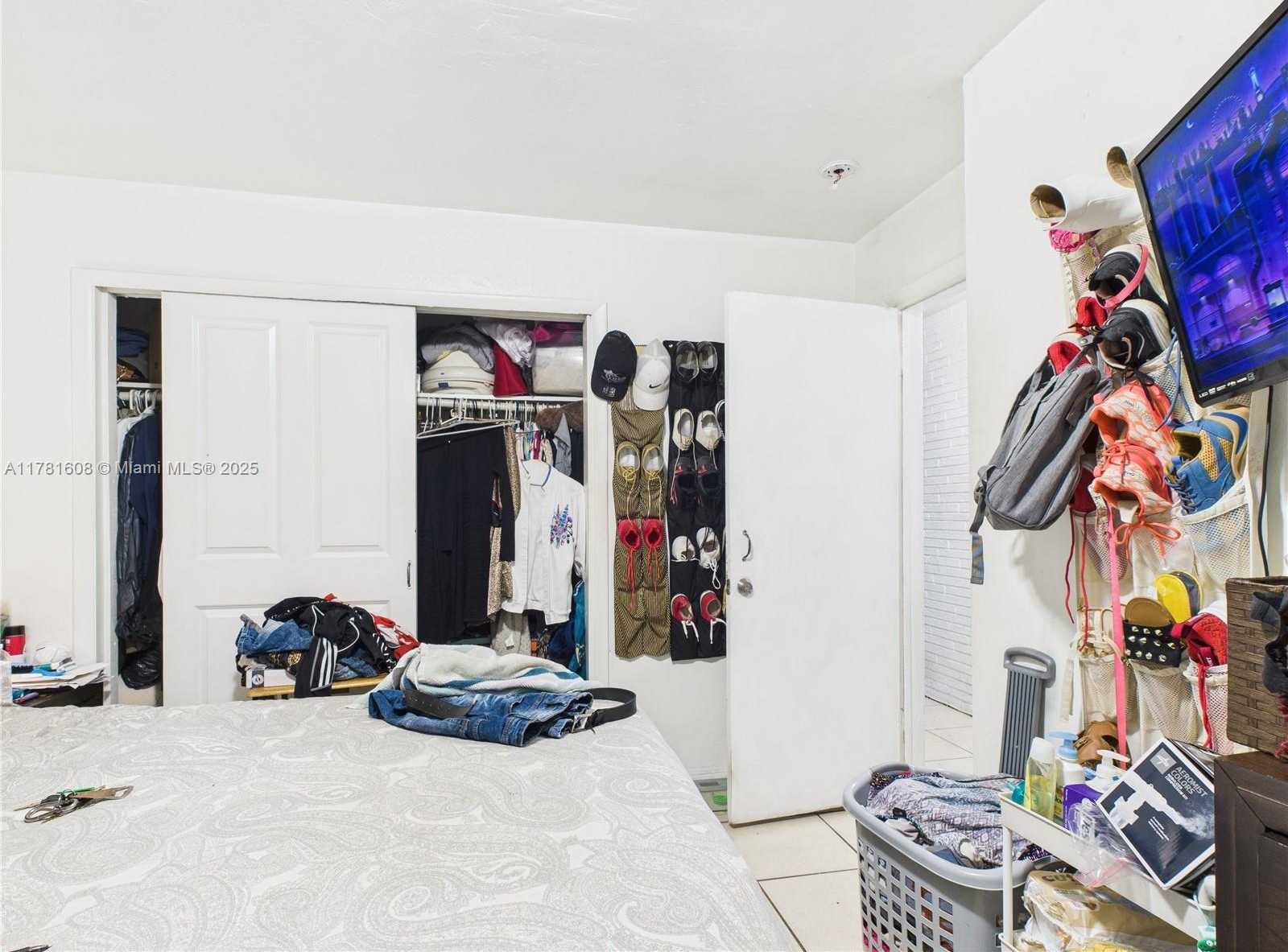 Small Image of 1901 SOUTH WEST 11TH ST, Fort Lauderdale Number 32