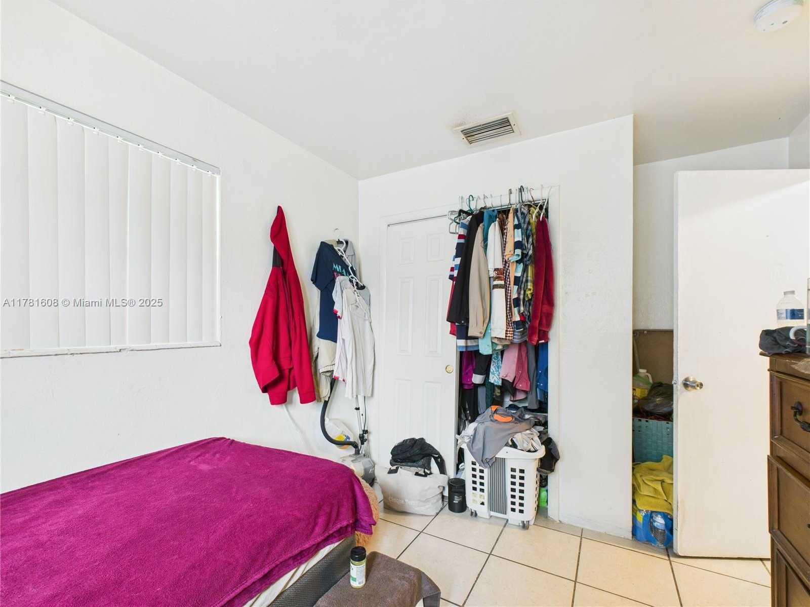 Small Image of 1901 SOUTH WEST 11TH ST, Fort Lauderdale Number 35