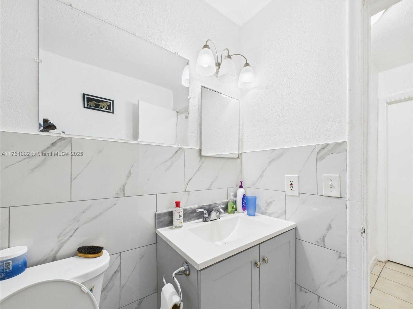 Small Image of 3000 NORTH WEST 13TH ST, Fort Lauderdale Number 14