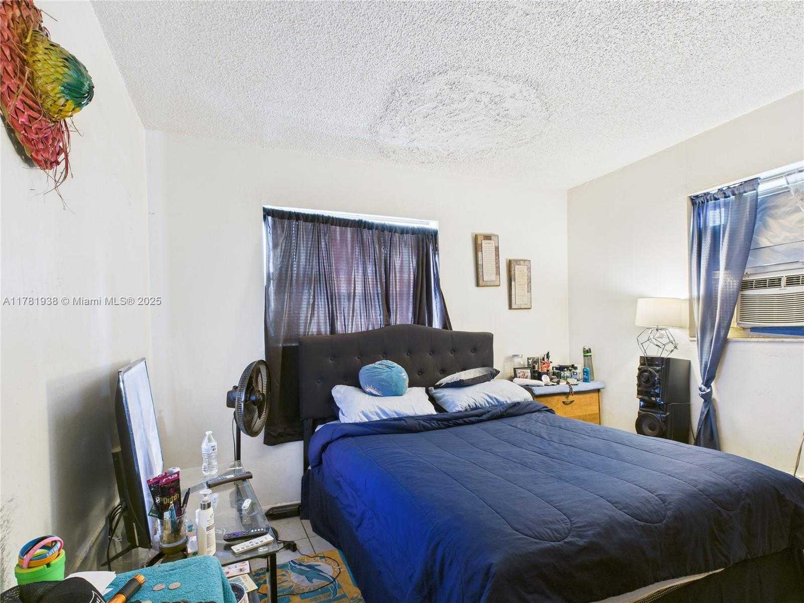 Small Image of 2707 NORTH WEST 13TH ST, Fort Lauderdale Number 14