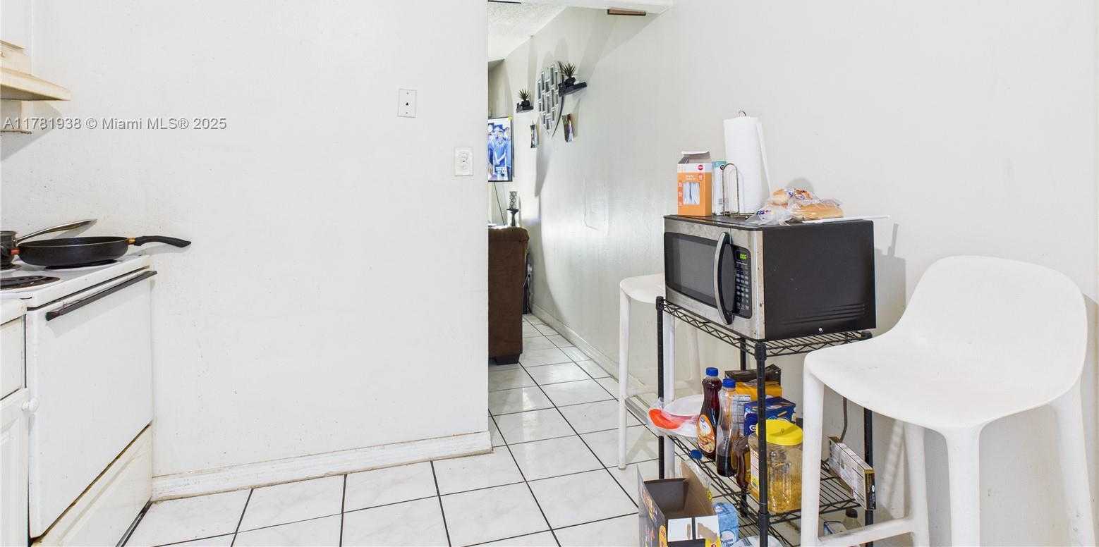Small Image of 2707 NORTH WEST 13TH ST, Fort Lauderdale Number 19