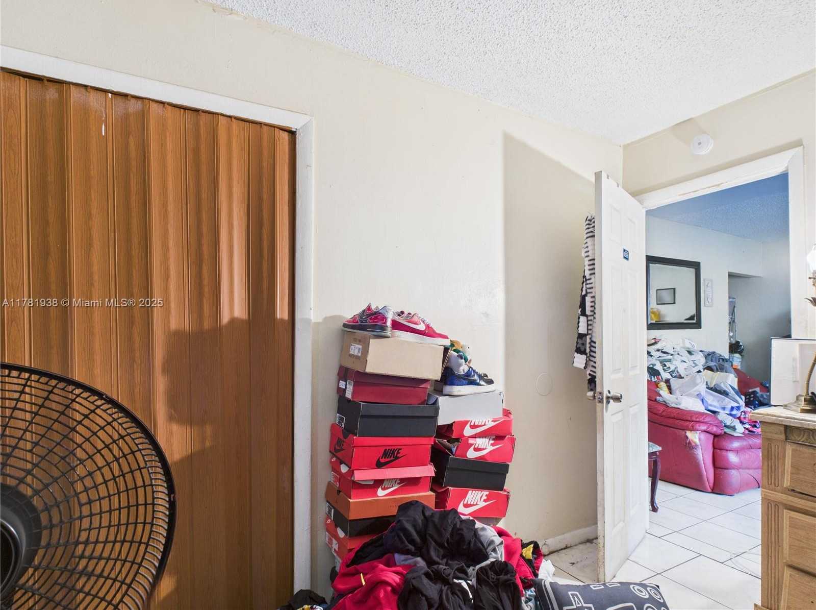Small Image of 2707 NORTH WEST 13TH ST, Fort Lauderdale Number 35