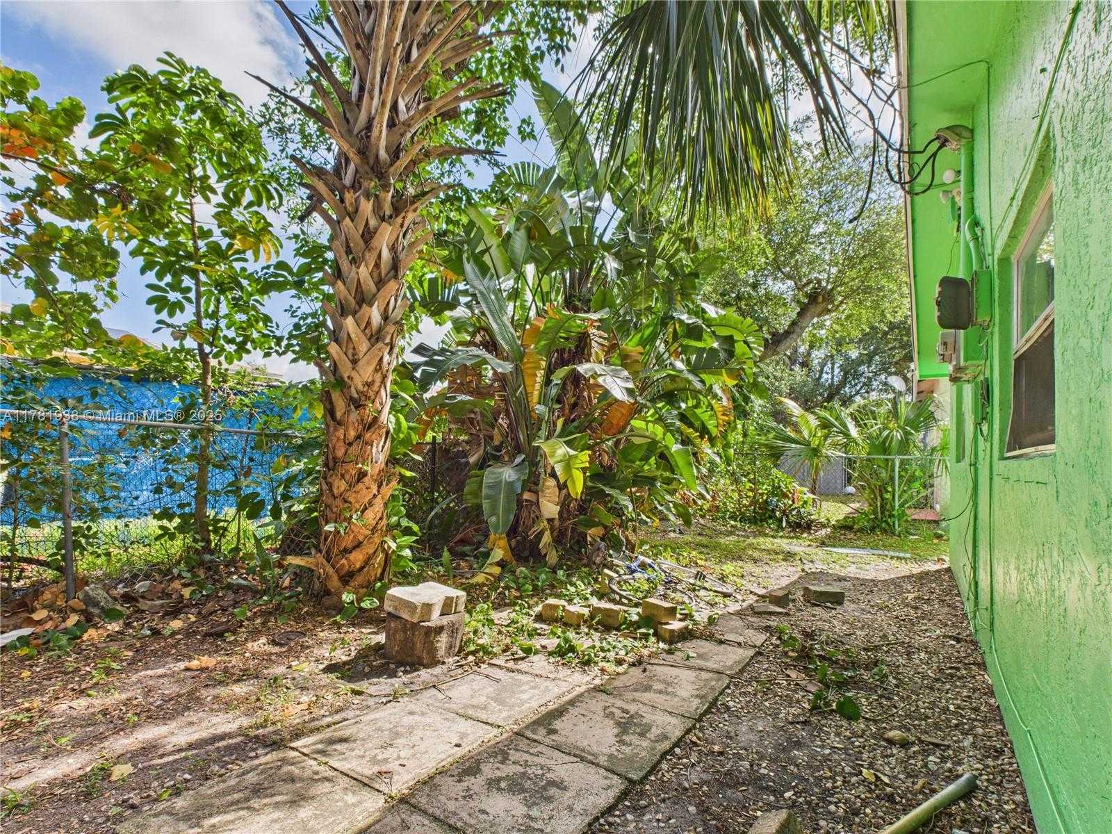 Small Image of 2707 NORTH WEST 13TH ST, Fort Lauderdale Number 6