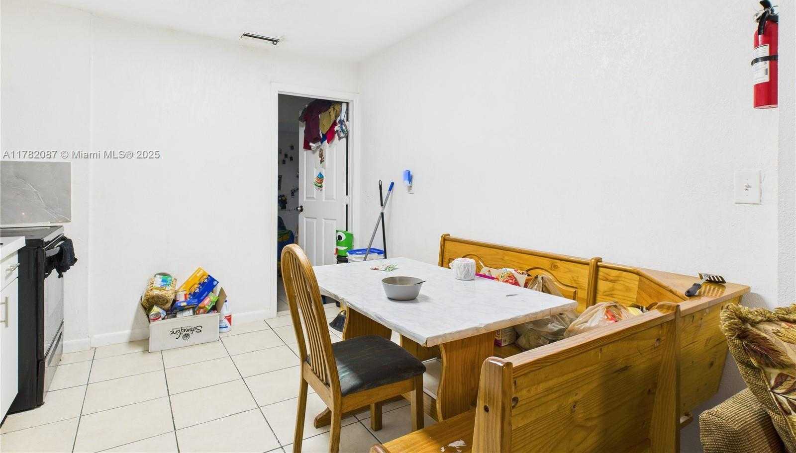 Small Image of 1713 SOUTH WEST 11TH CT, Fort Lauderdale Number 12