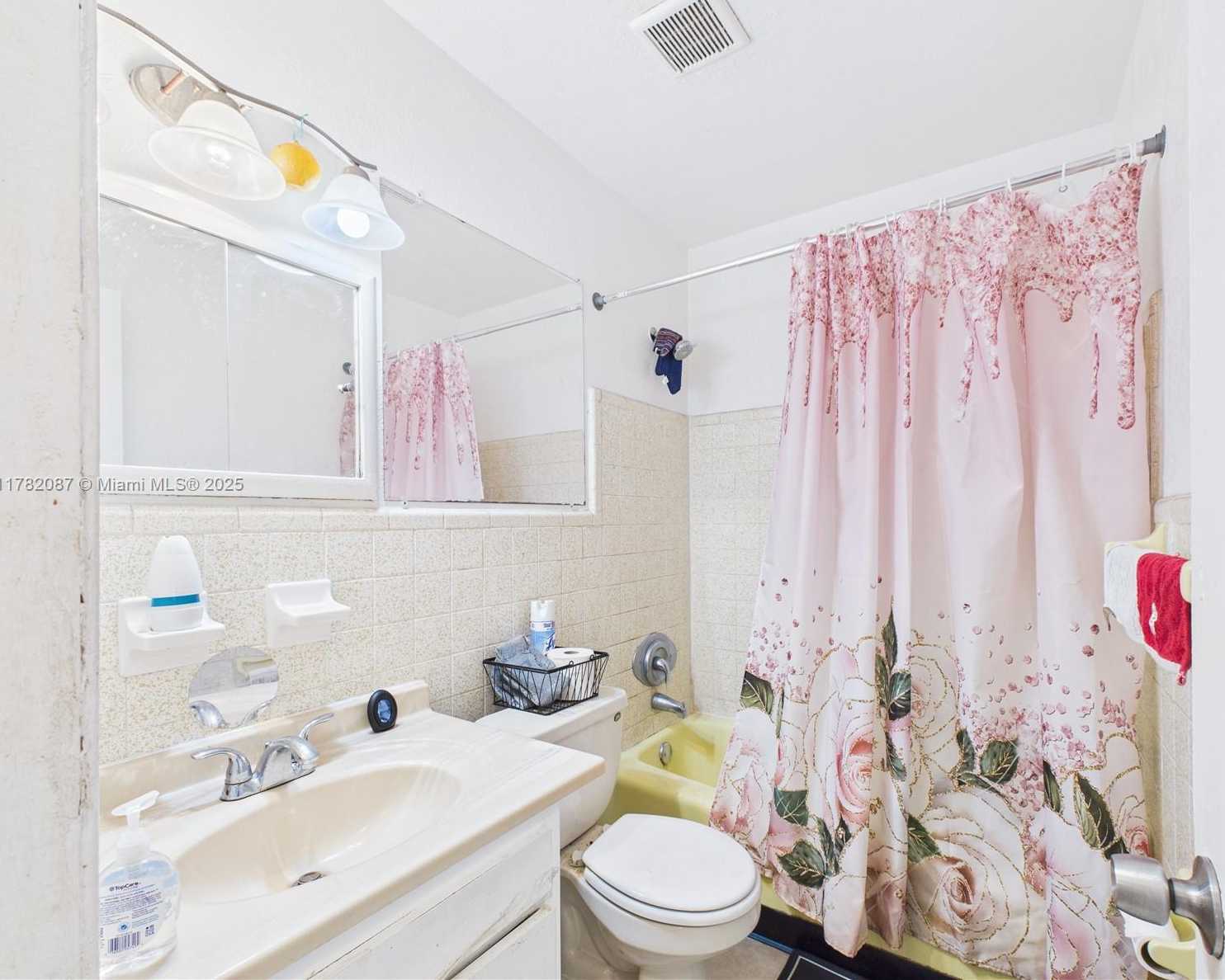 Small Image of 1713 SOUTH WEST 11TH CT, Fort Lauderdale Number 17