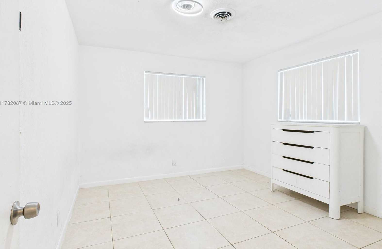 Small Image of 1713 SOUTH WEST 11TH CT, Fort Lauderdale Number 20