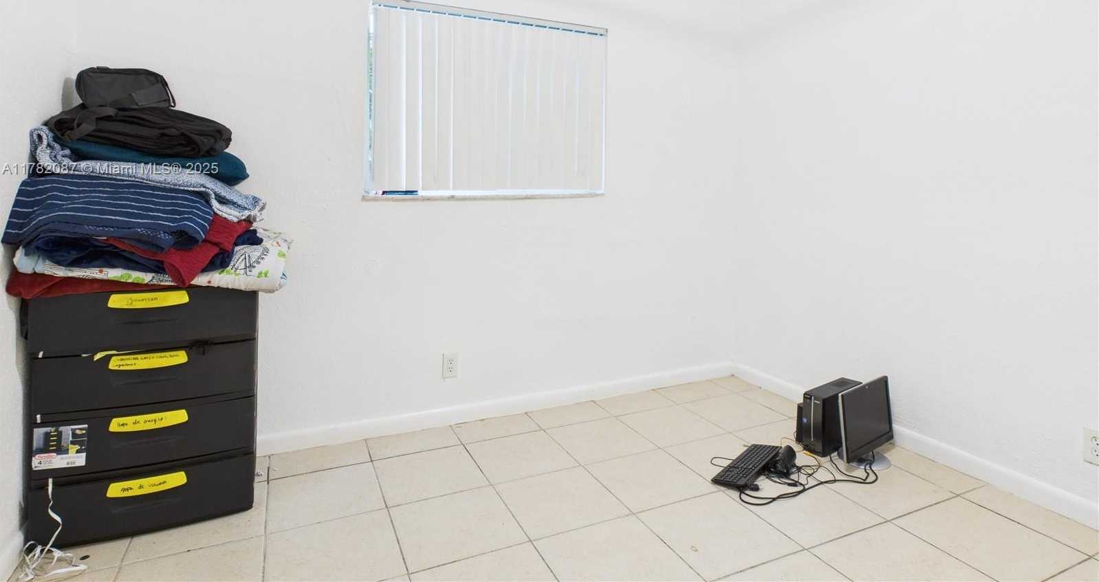 Small Image of 1713 SOUTH WEST 11TH CT, Fort Lauderdale Number 34