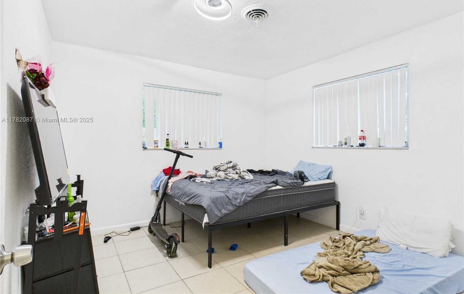 Small Image of 1713 SOUTH WEST 11TH CT, Fort Lauderdale Number 36