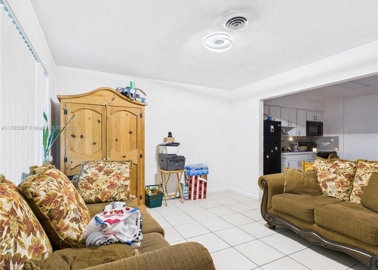 Small Image of 1713 SOUTH WEST 11TH CT, Fort Lauderdale Number 9