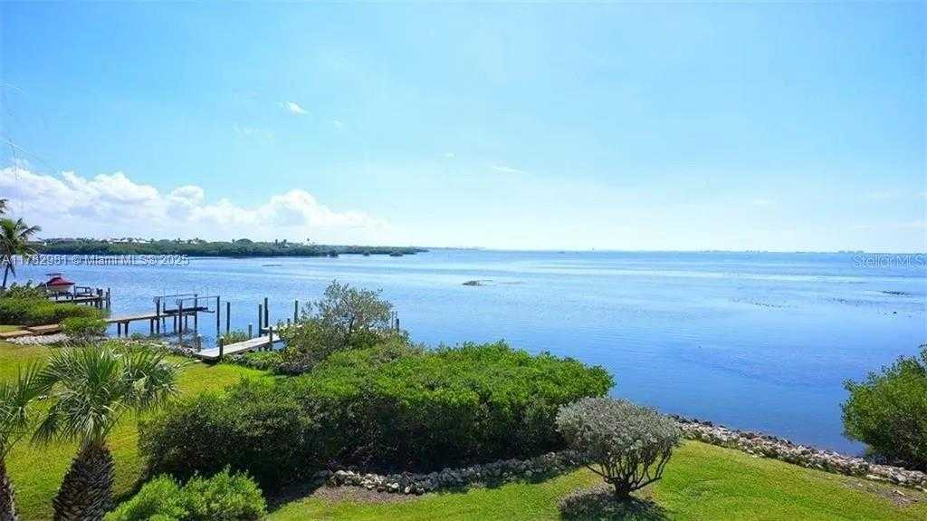 Small Image of 2424 BAY DRIVE #8, Other City - In The State Of Florida Number 29