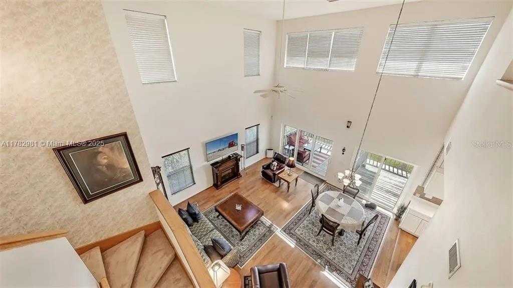 Small Image of 2424 BAY DRIVE #8, Other City - In The State Of Florida Number 6