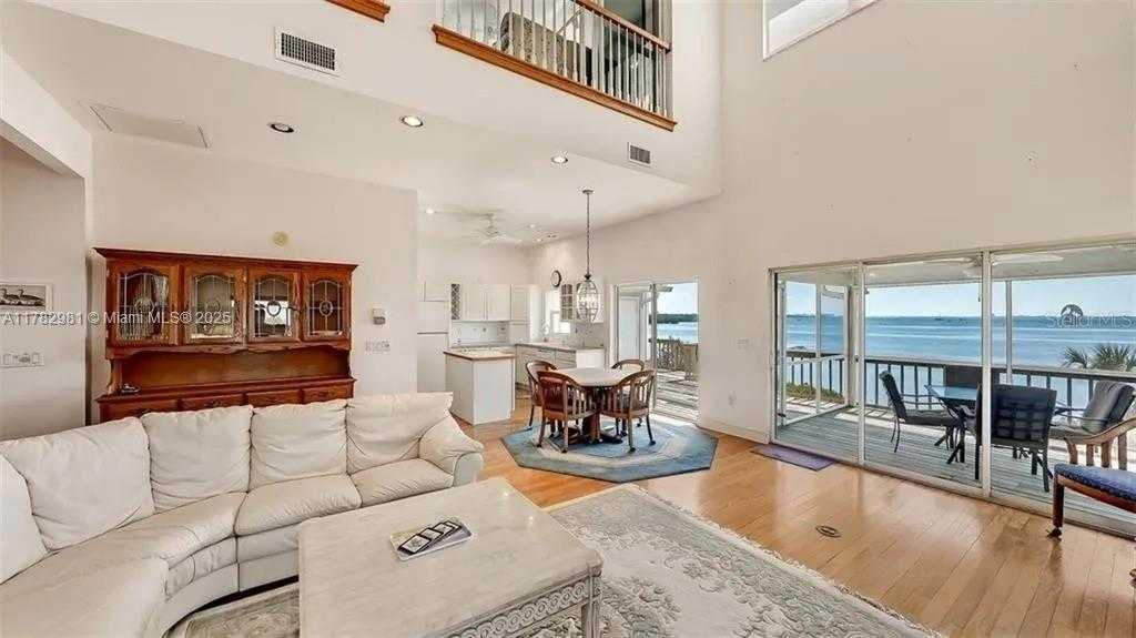 Small Image of 2424 BAY DRIVE #8, Other City - In The State Of Florida Number 7