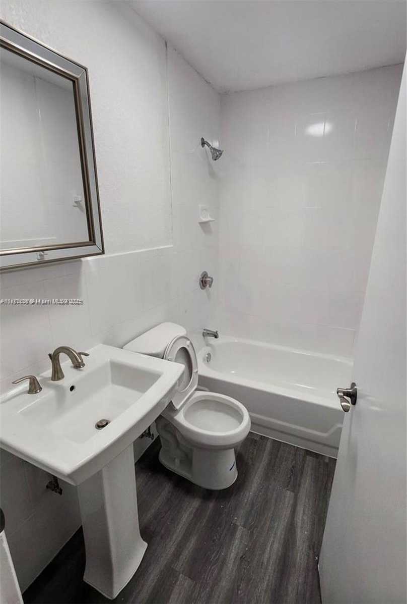 Small Image of 580 NORTH WEST 58TH ST #2, Miami Number 10