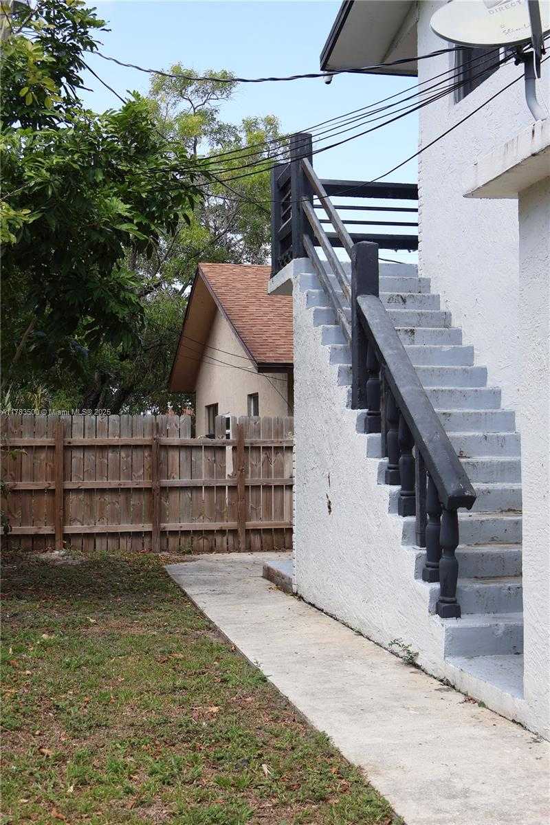 Small Image of 715 NORTH WEST 5TH AVE, Pompano Beach Number 10