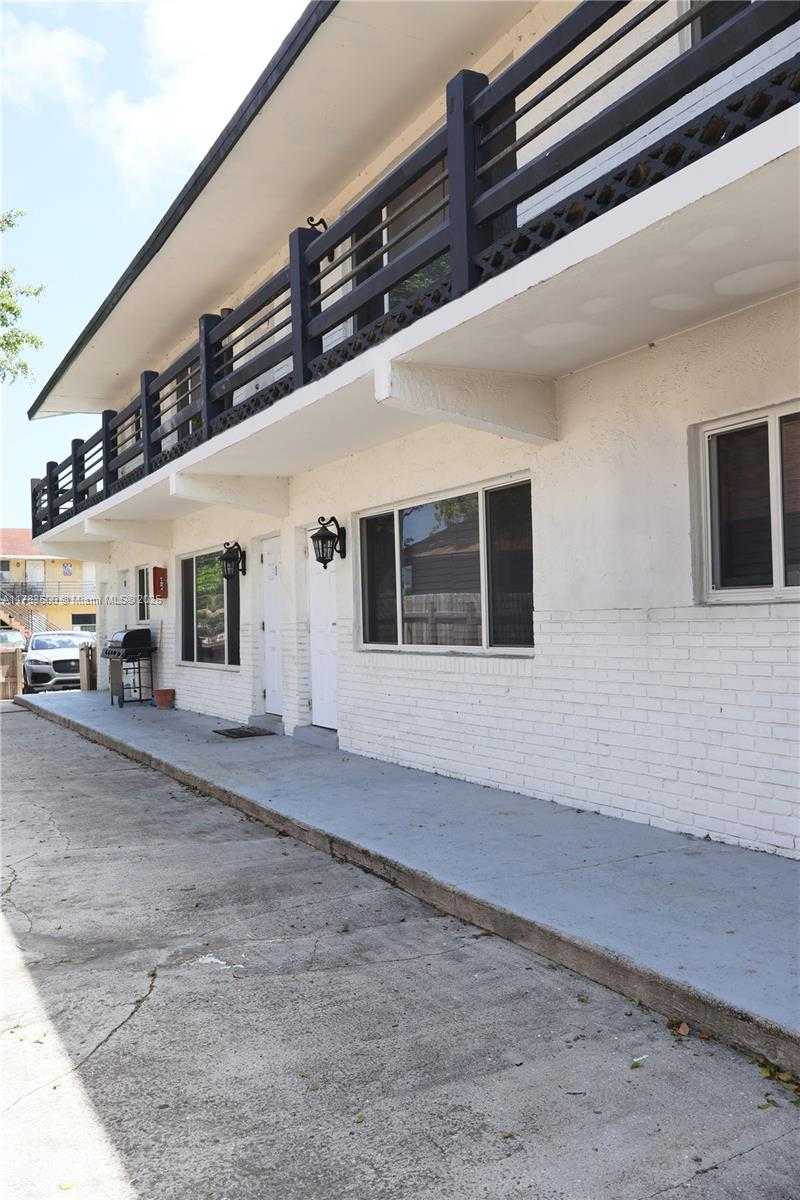 Small Image of 715 NORTH WEST 5TH AVE, Pompano Beach Number 5