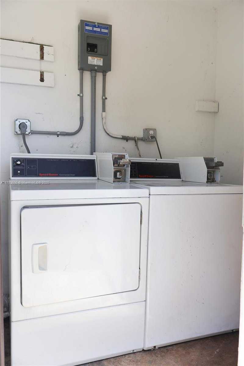 Small Image of 715 NORTH WEST 5TH AVE, Pompano Beach Number 9