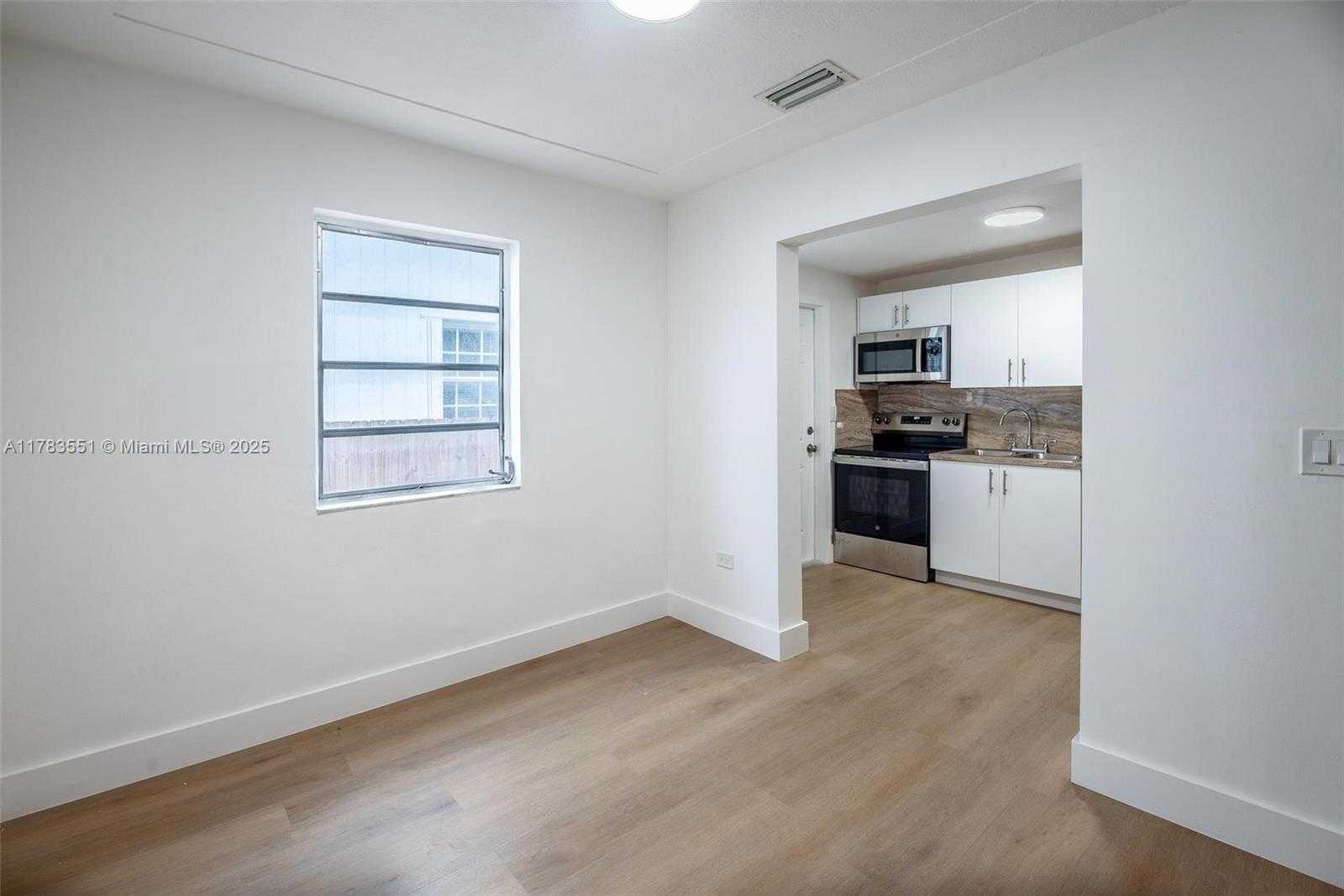 Small Image of 820 86TH ST, Miami Beach Number 12