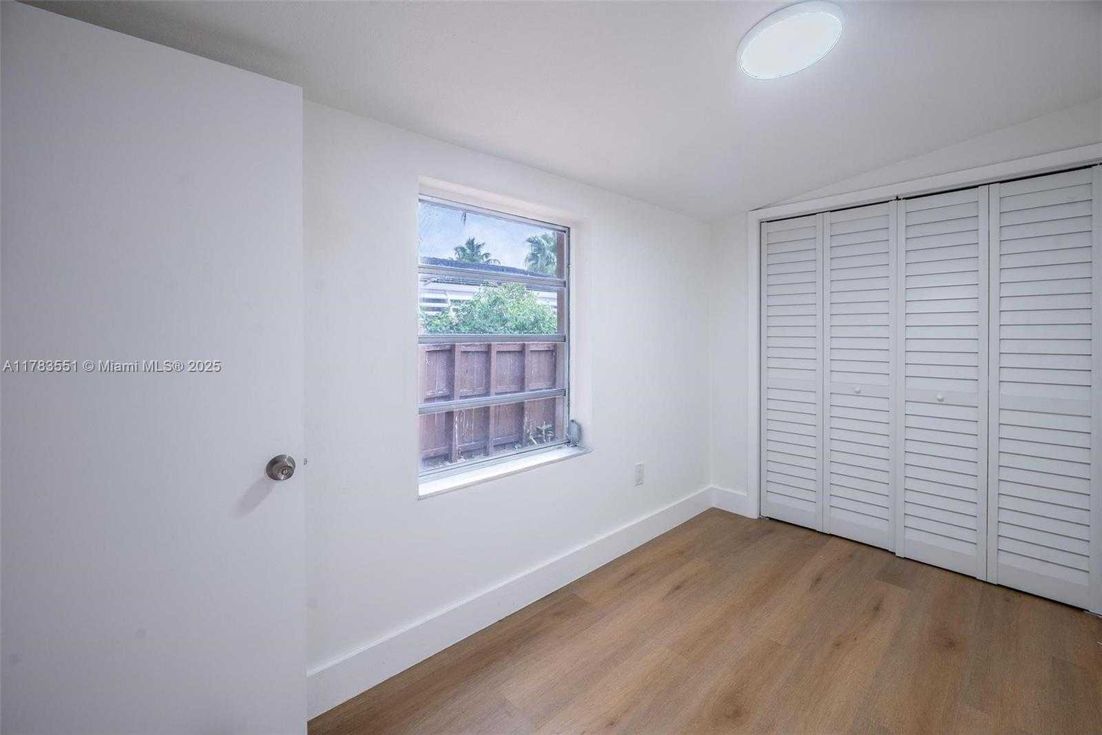 Small Image of 820 86TH ST, Miami Beach Number 24