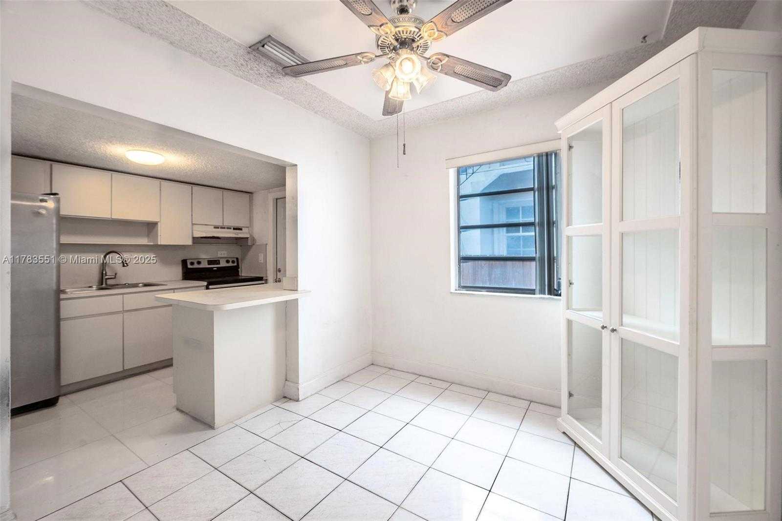 Small Image of 820 86TH ST, Miami Beach Number 44