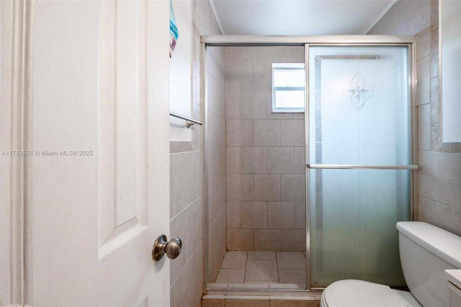 Small Image of 820 86TH ST, Miami Beach Number 52