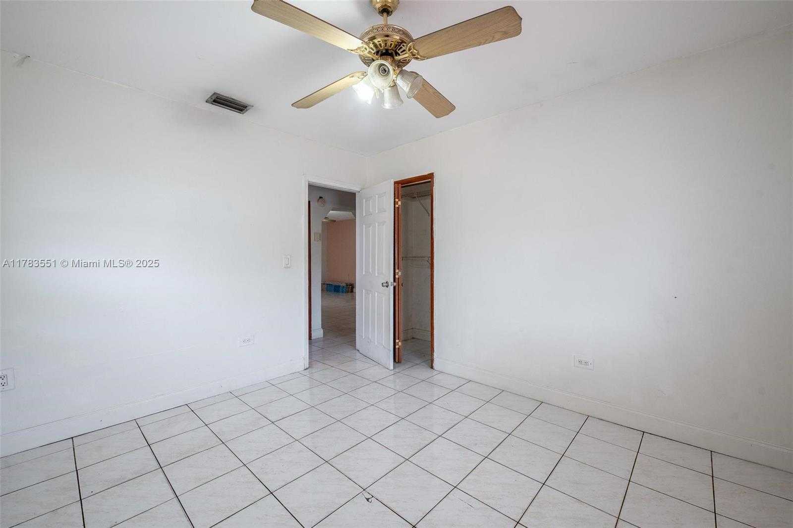Small Image of 820 86TH ST, Miami Beach Number 56