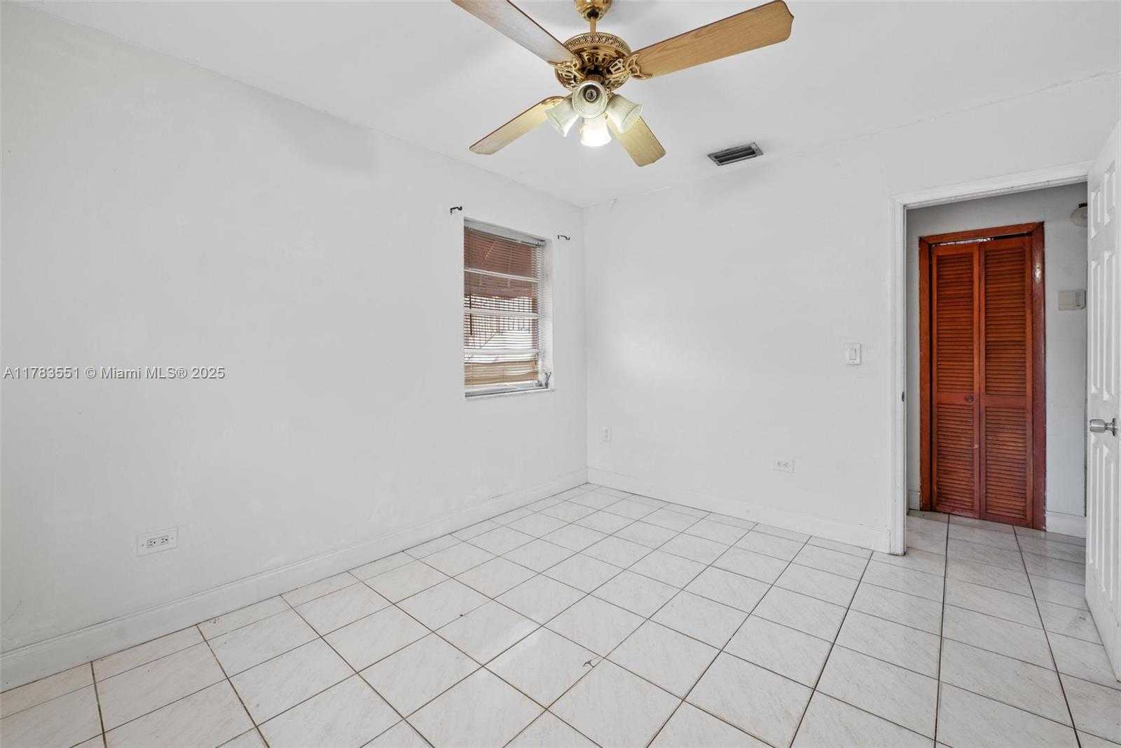 Small Image of 820 86TH ST, Miami Beach Number 57