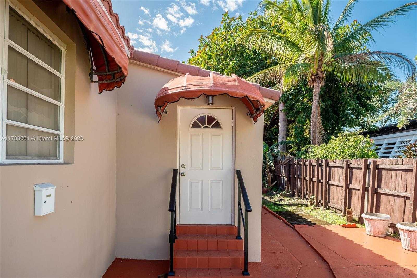 Small Image of 820 86TH ST, Miami Beach Number 8