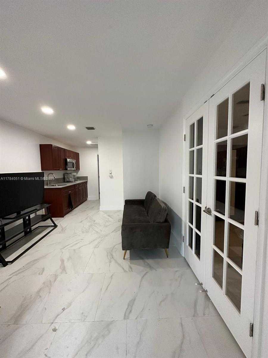Small Image of 2320 #5, Dania Beach Number 14