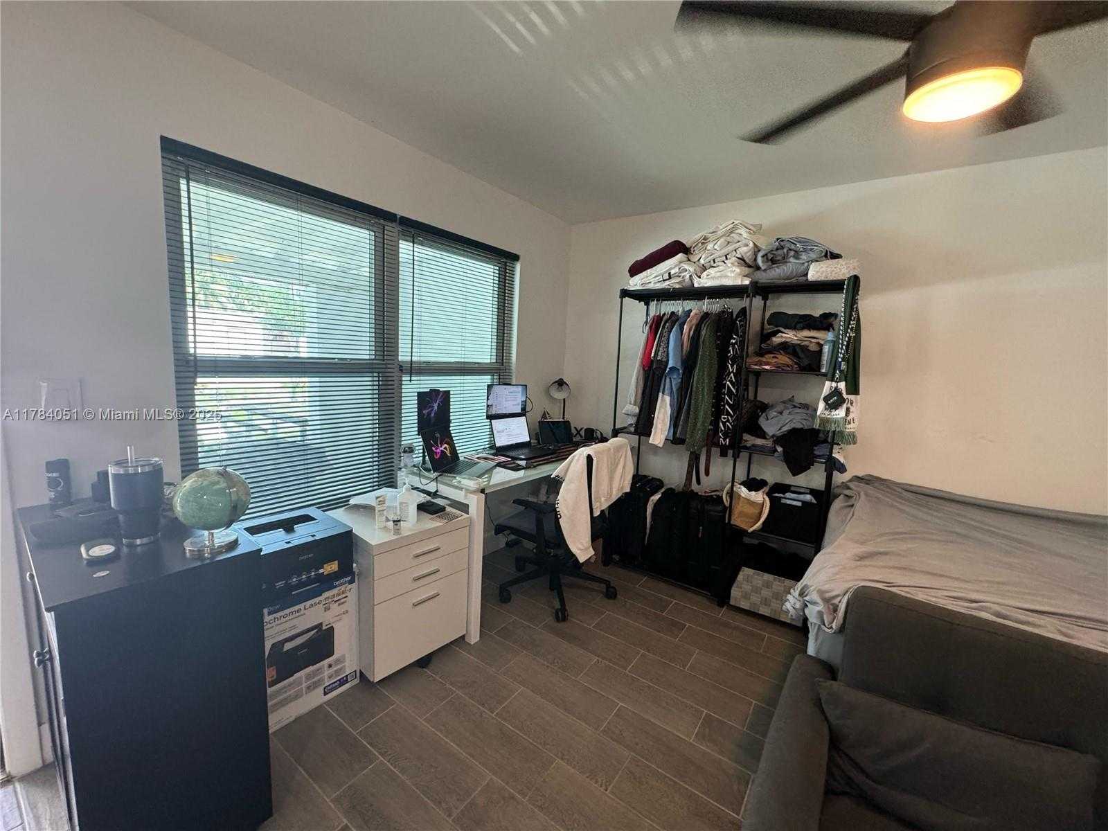 Small Image of 2320 #5, Dania Beach Number 28