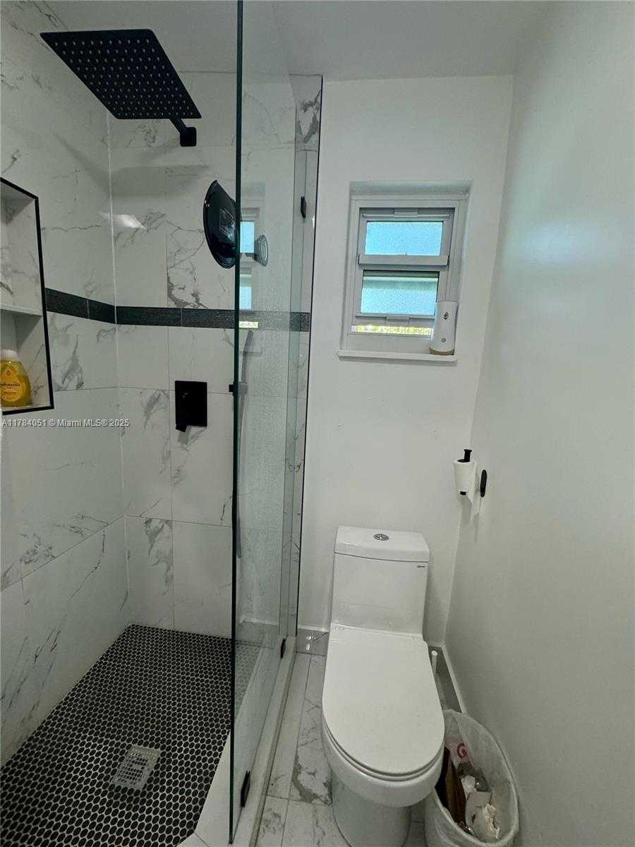 Small Image of 2320 #5, Dania Beach Number 34